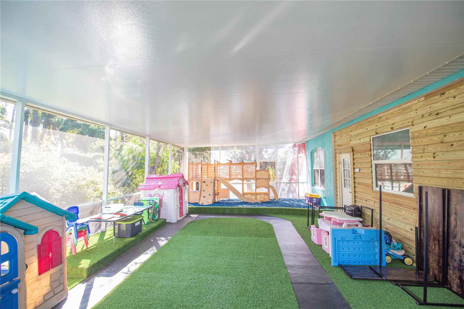 Image 45 of 61 For 17162 Toledo Blade Boulevard