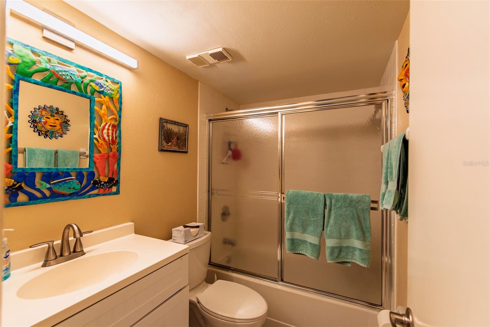 Image 10 of 19 For 19505 Quesada Avenue Nn101