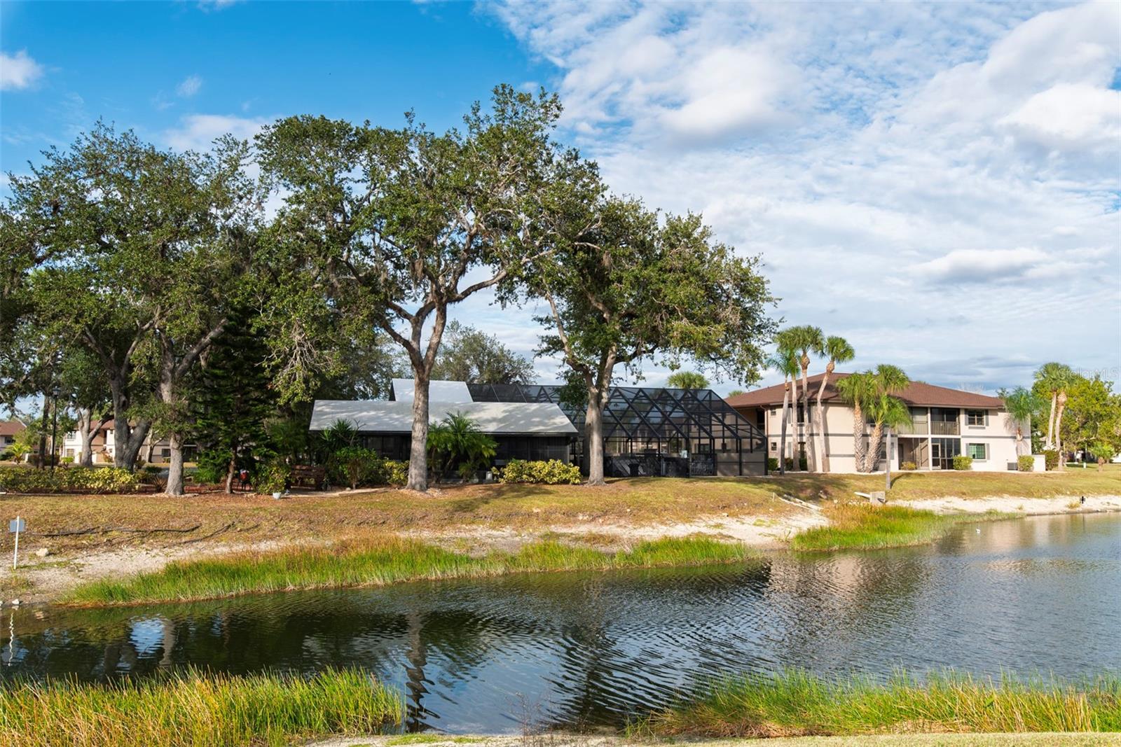 Image 13 of 19 For 19505 Quesada Avenue Nn101