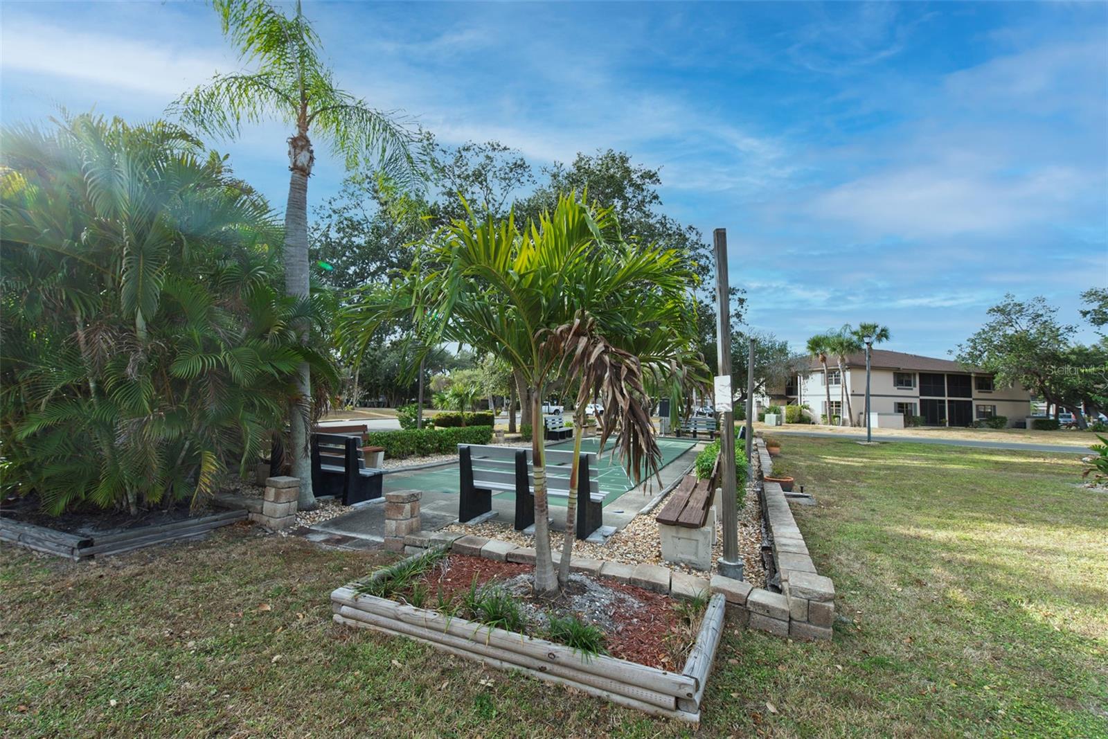 Image 15 of 19 For 19505 Quesada Avenue Nn101