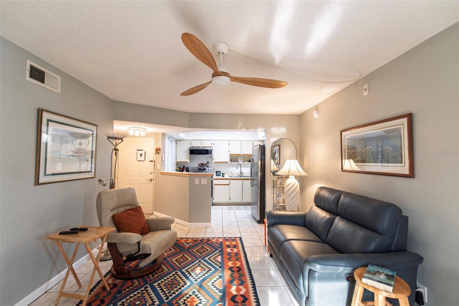 Image 2 of 19 For 19505 Quesada Avenue Nn101