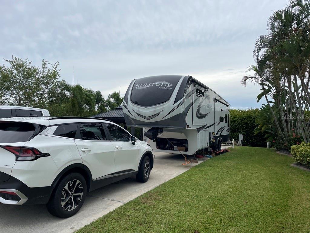 Image 10 of 43 For 10313 Nightwood Drive