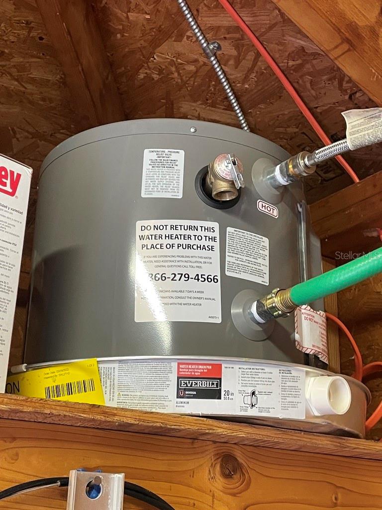 Image 19 of 43 For 10313 Nightwood Drive