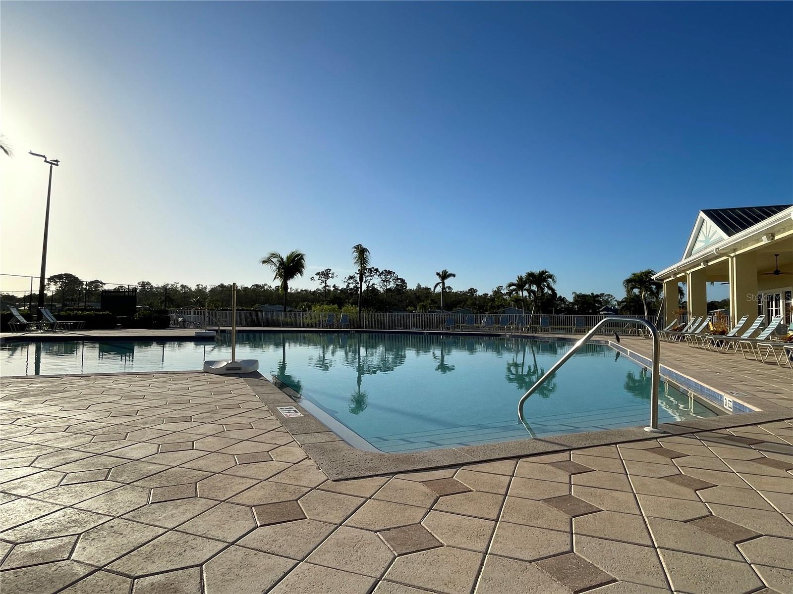 Image 27 of 43 For 10313 Nightwood Drive