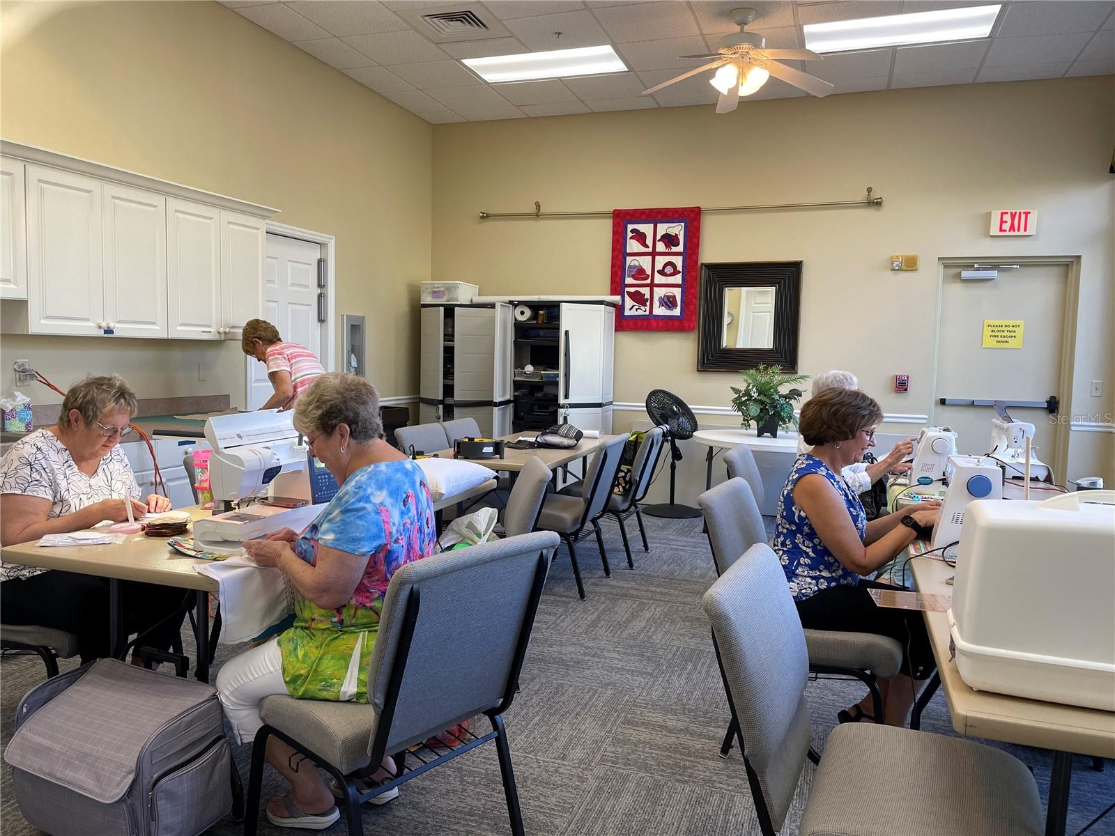 Image 31 of 43 For 10313 Nightwood Drive