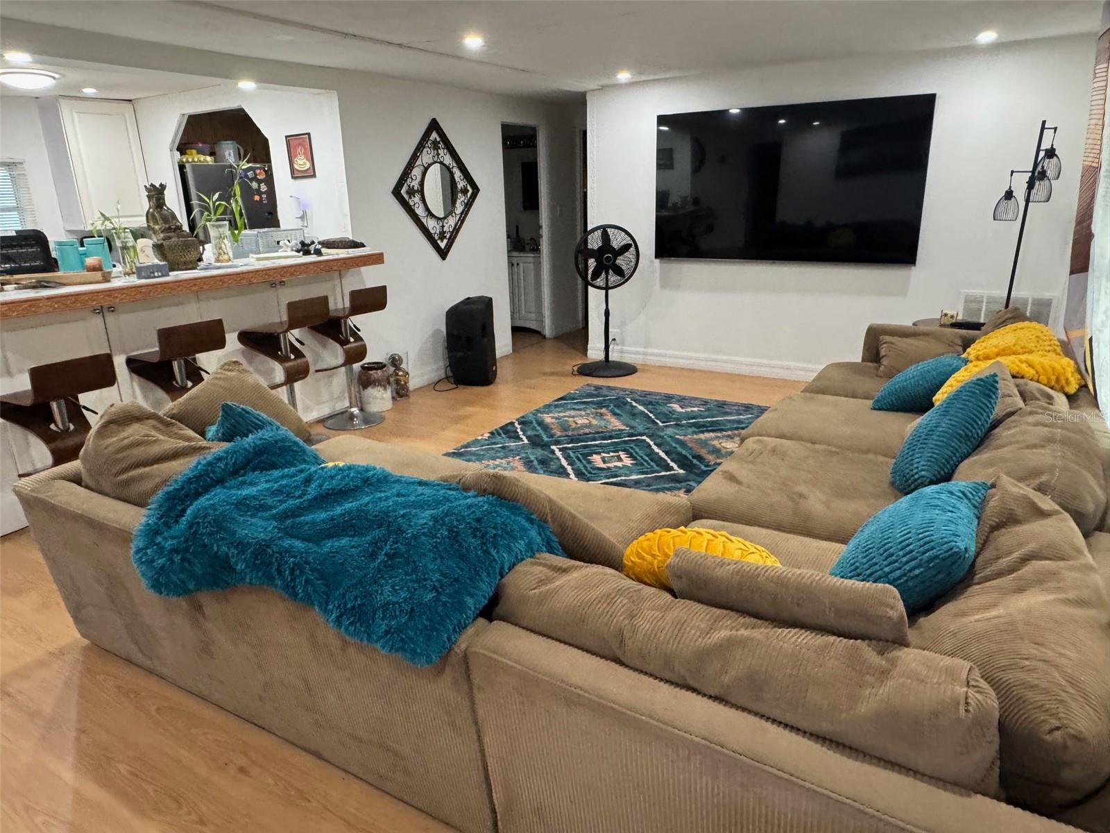 Image 11 of 27 For 702 160th Street