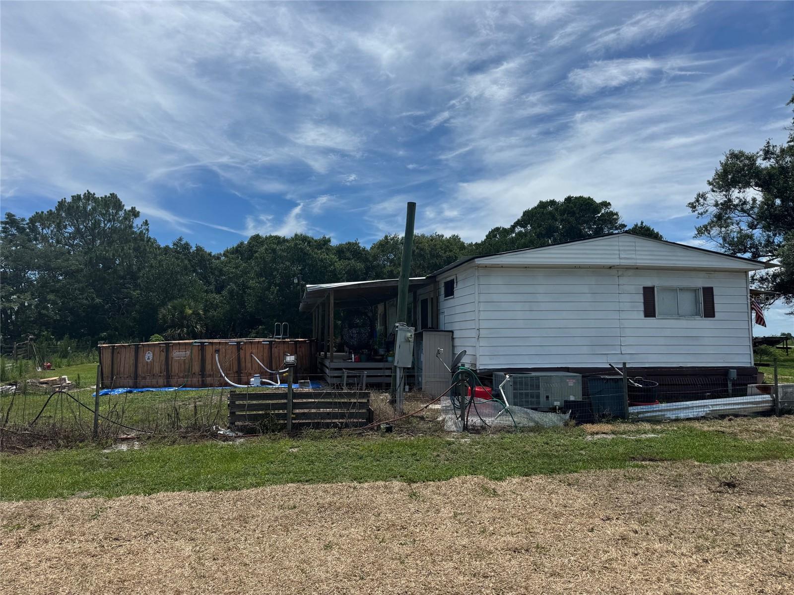 Image 21 of 27 For 702 160th Street