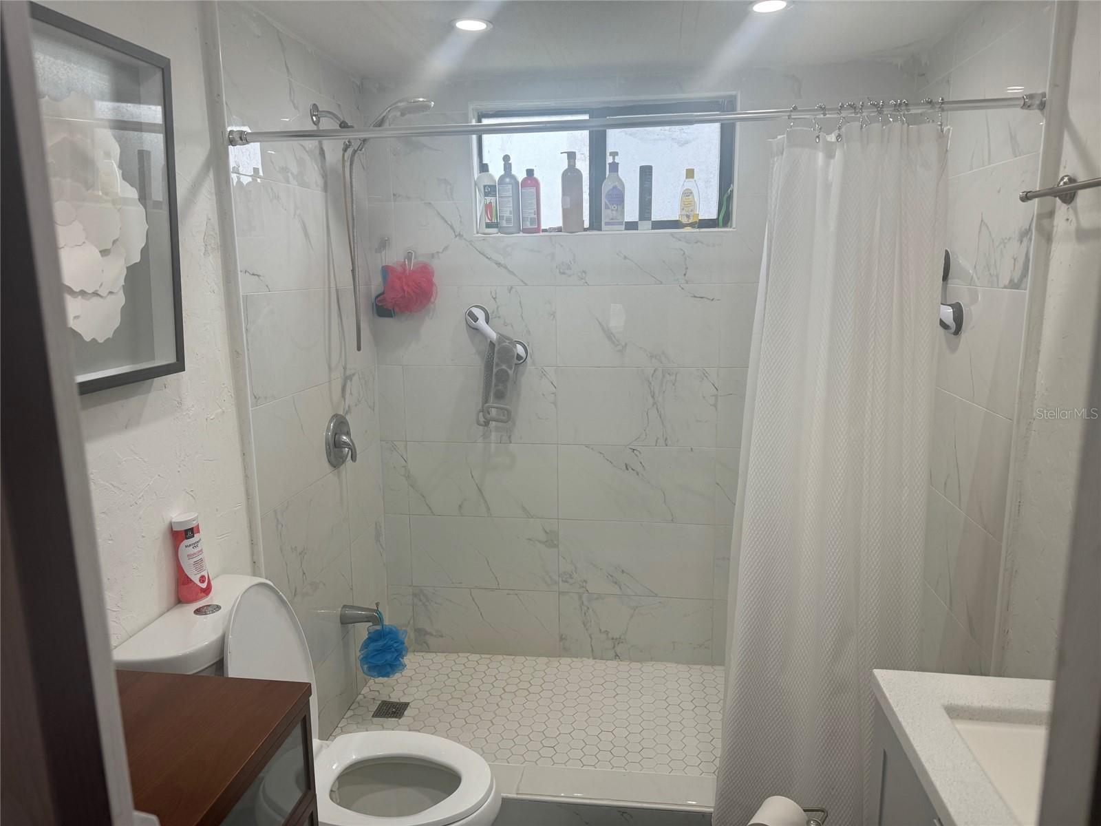 Image 23 of 27 For 702 160th Street