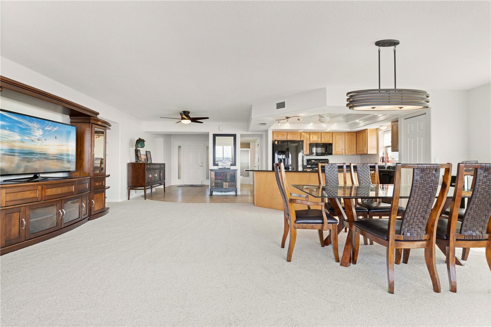 Image 3 of 56 For 101 Marion Court 221