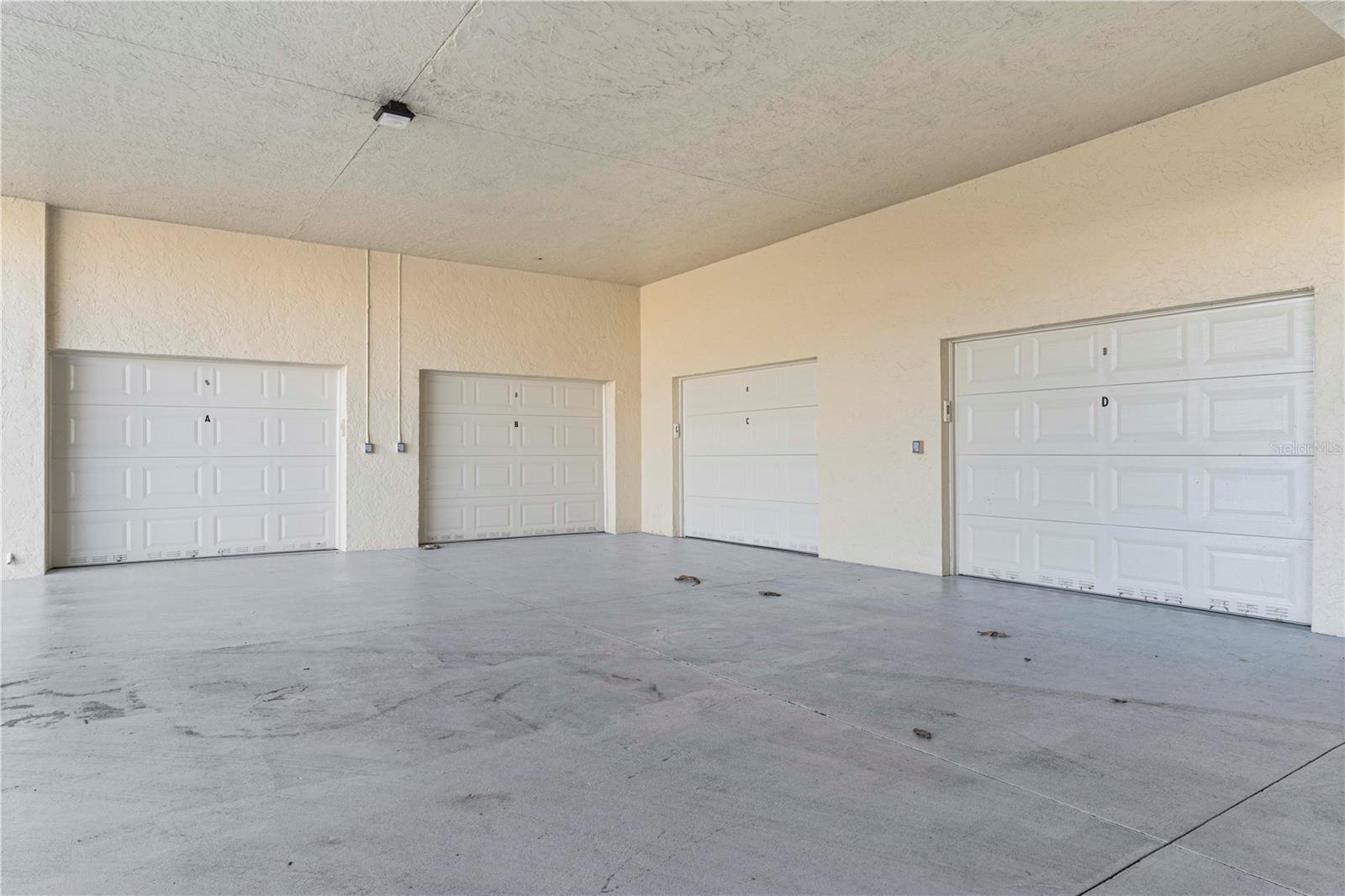 Image 44 of 56 For 101 Marion Court 221