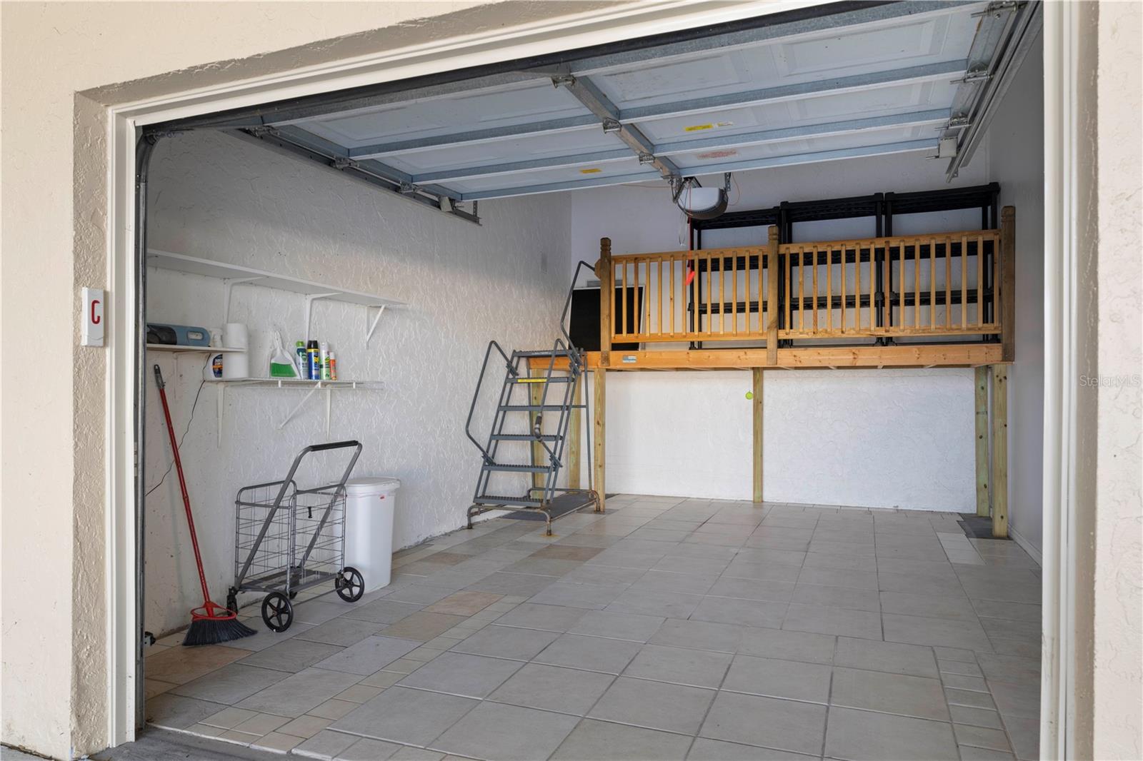 Image 46 of 56 For 101 Marion Court 221