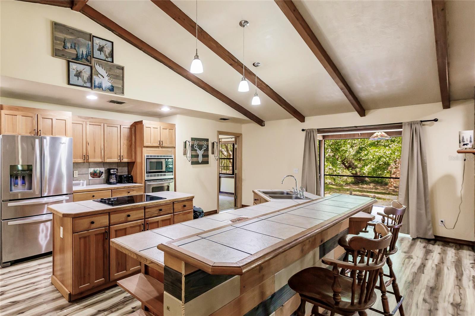 Listing photo id 10 for 5826 Highway 72