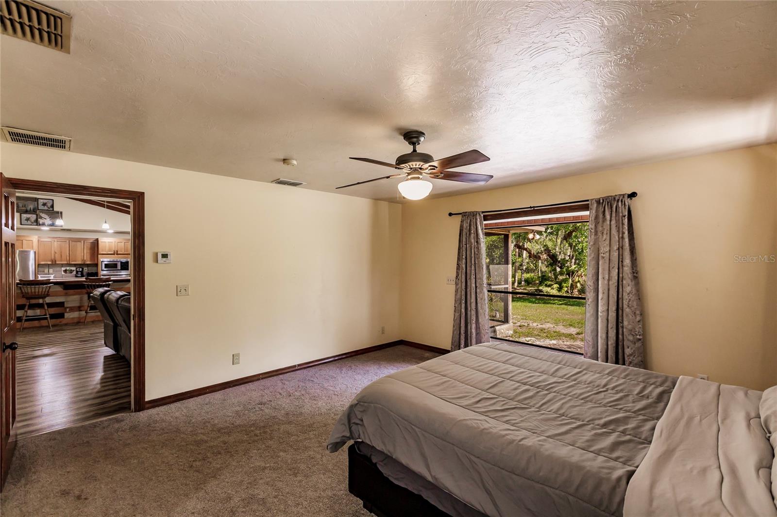 Listing photo id 16 for 5826 Highway 72