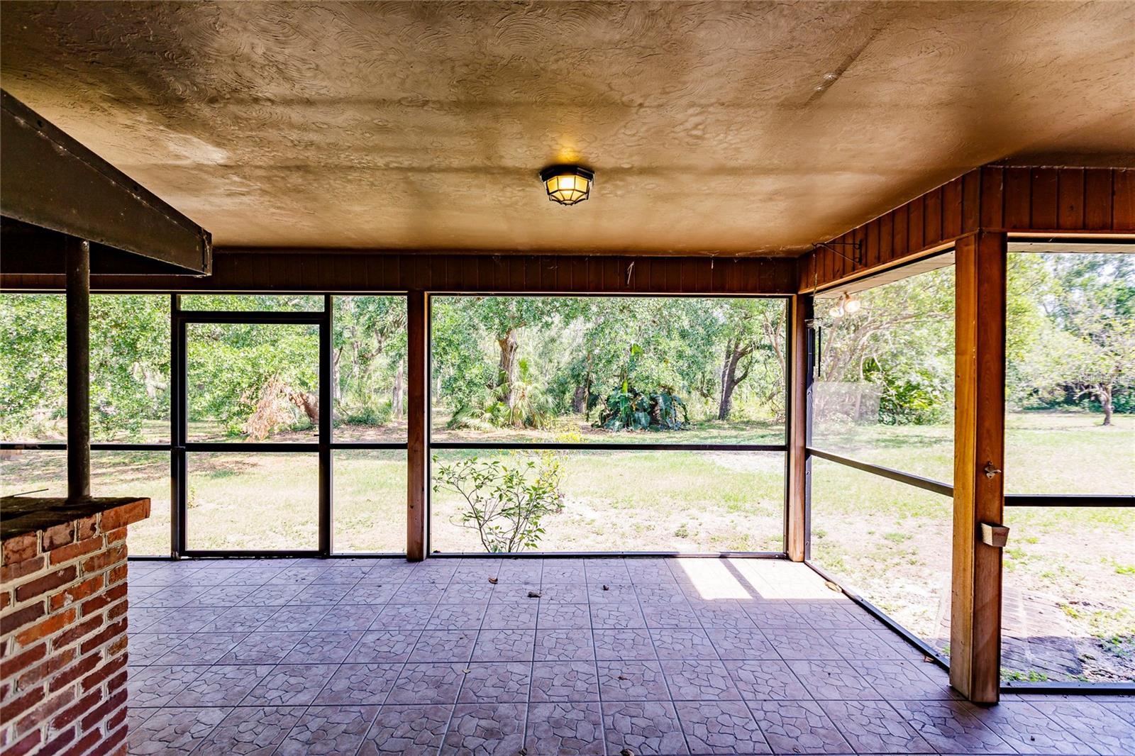 Listing photo id 28 for 5826 Highway 72