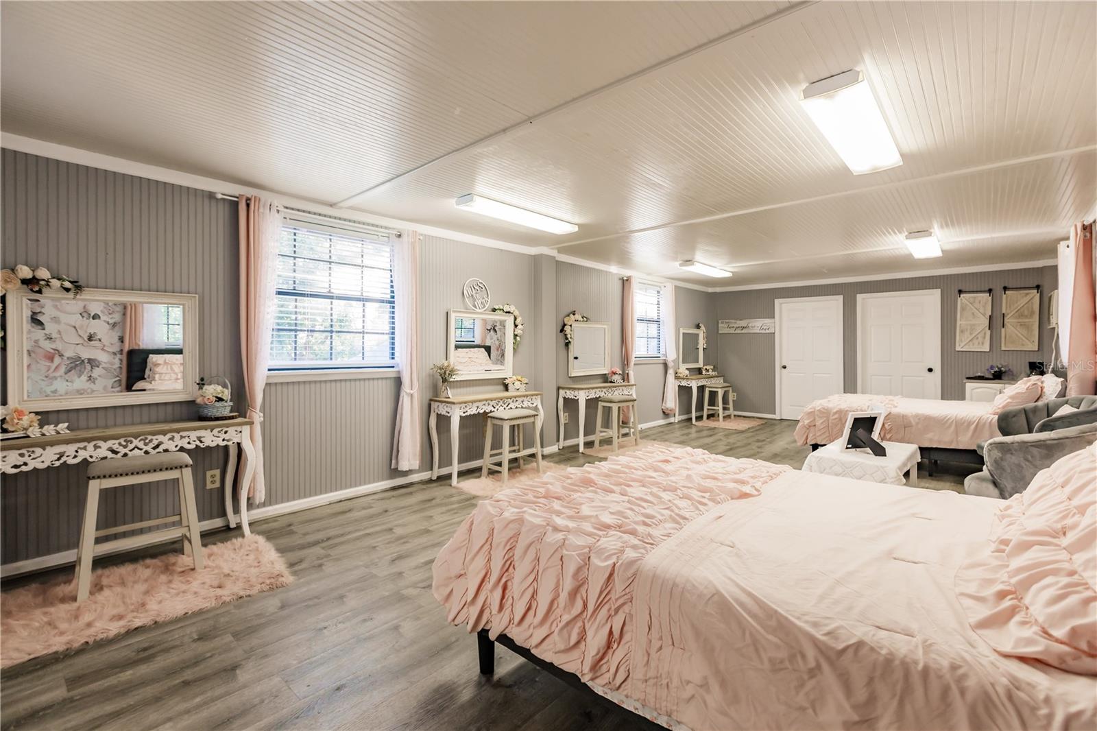 Listing photo id 41 for 5826 Highway 72