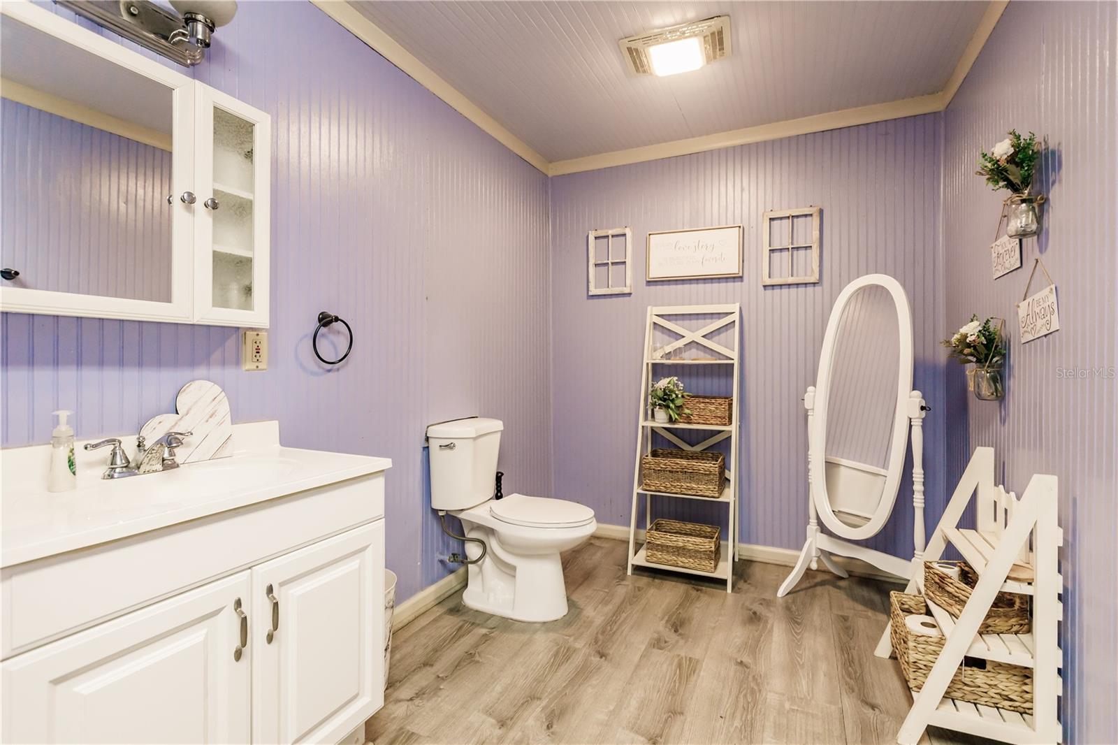 Listing photo id 45 for 5826 Highway 72