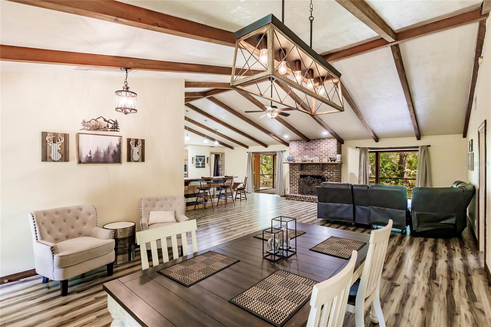 Listing photo id 5 for 5826 Highway 72