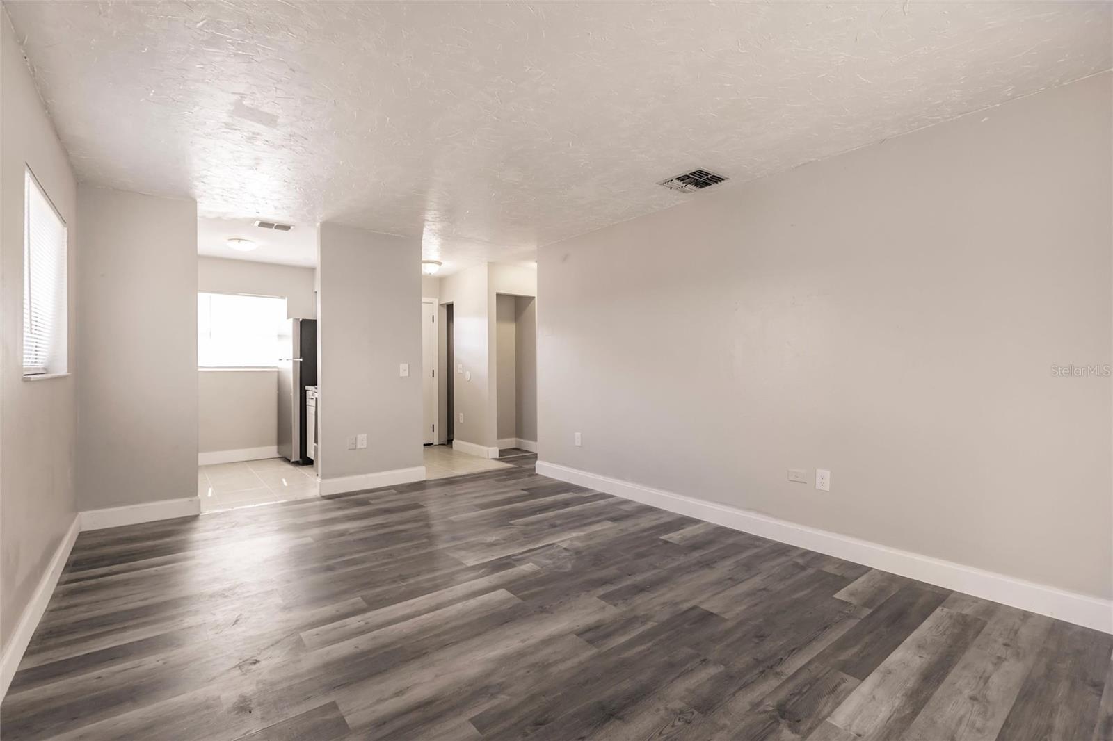 Image 16 of 52 For 1450 Gibson Street