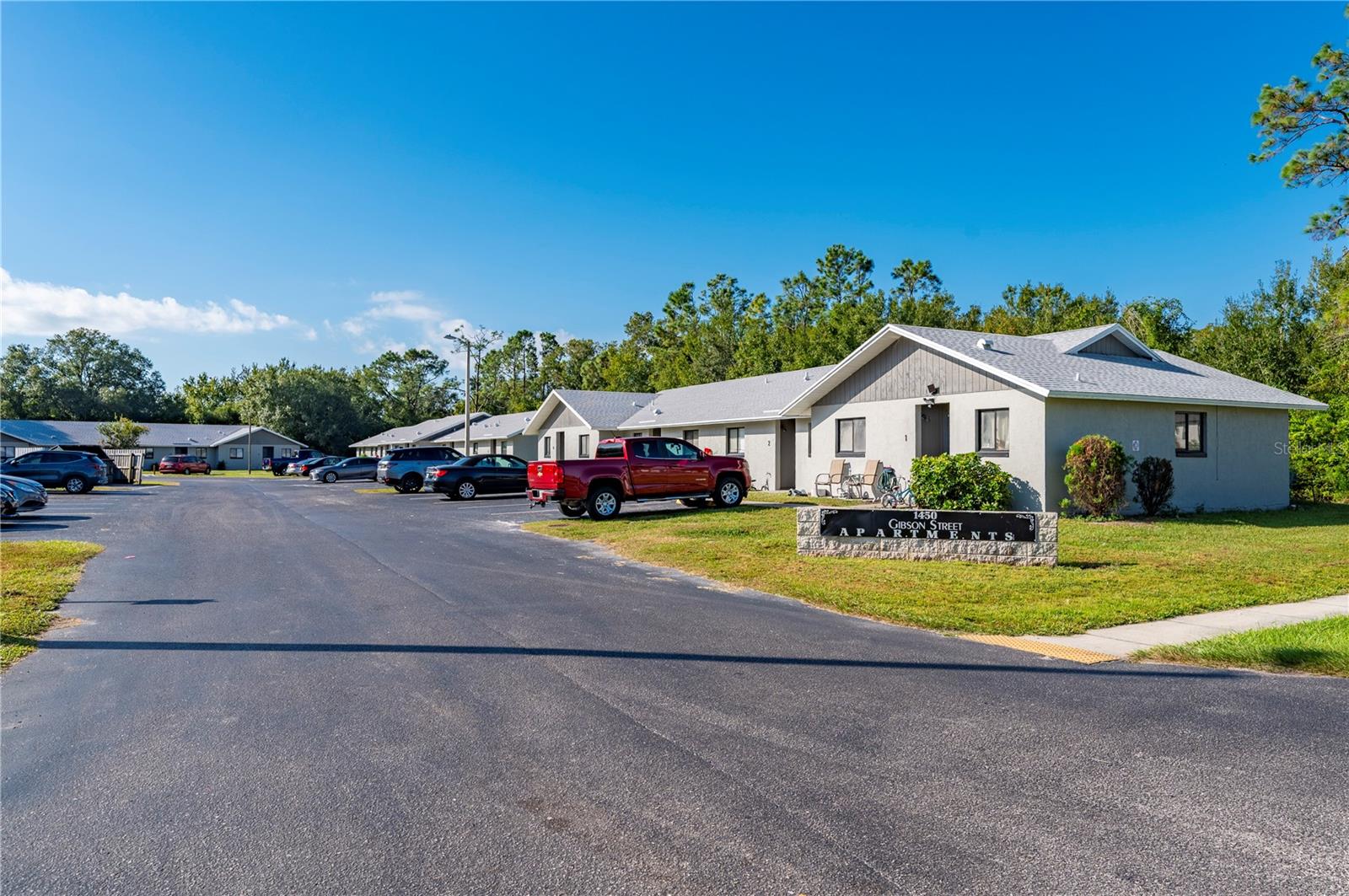 Image 2 of 52 For 1450 Gibson Street