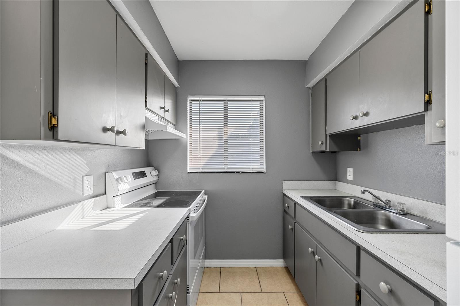 Image 22 of 52 For 1450 Gibson Street