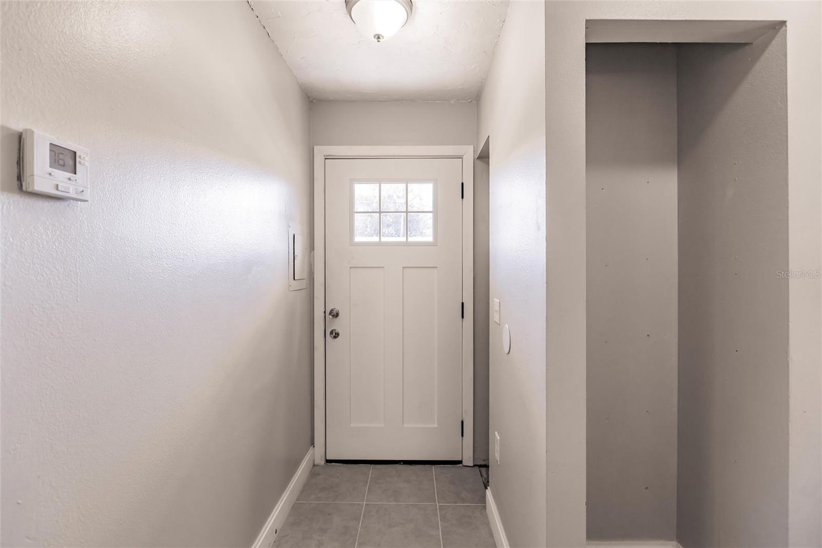 Image 7 of 52 For 1450 Gibson Street