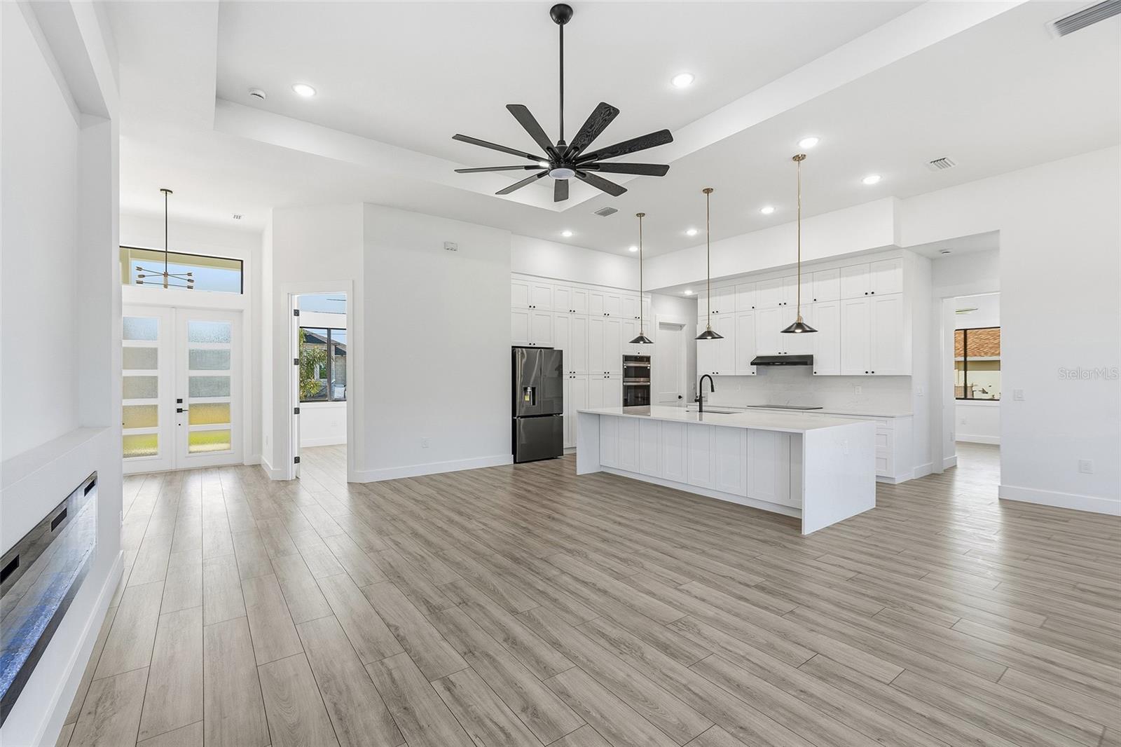 Image 11 of 55 For 210 Tournament Road