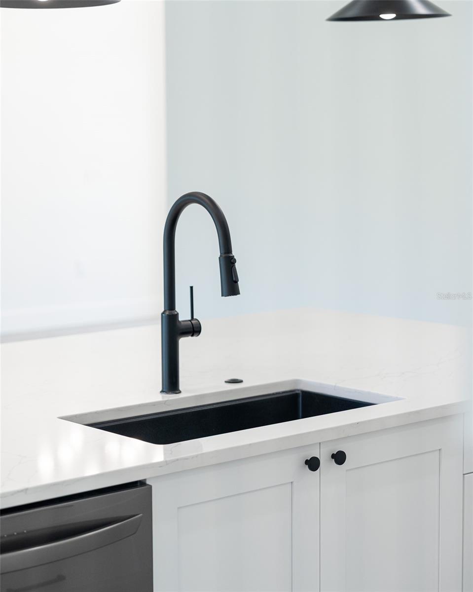 Image 14 of 55 For 210 Tournament Road