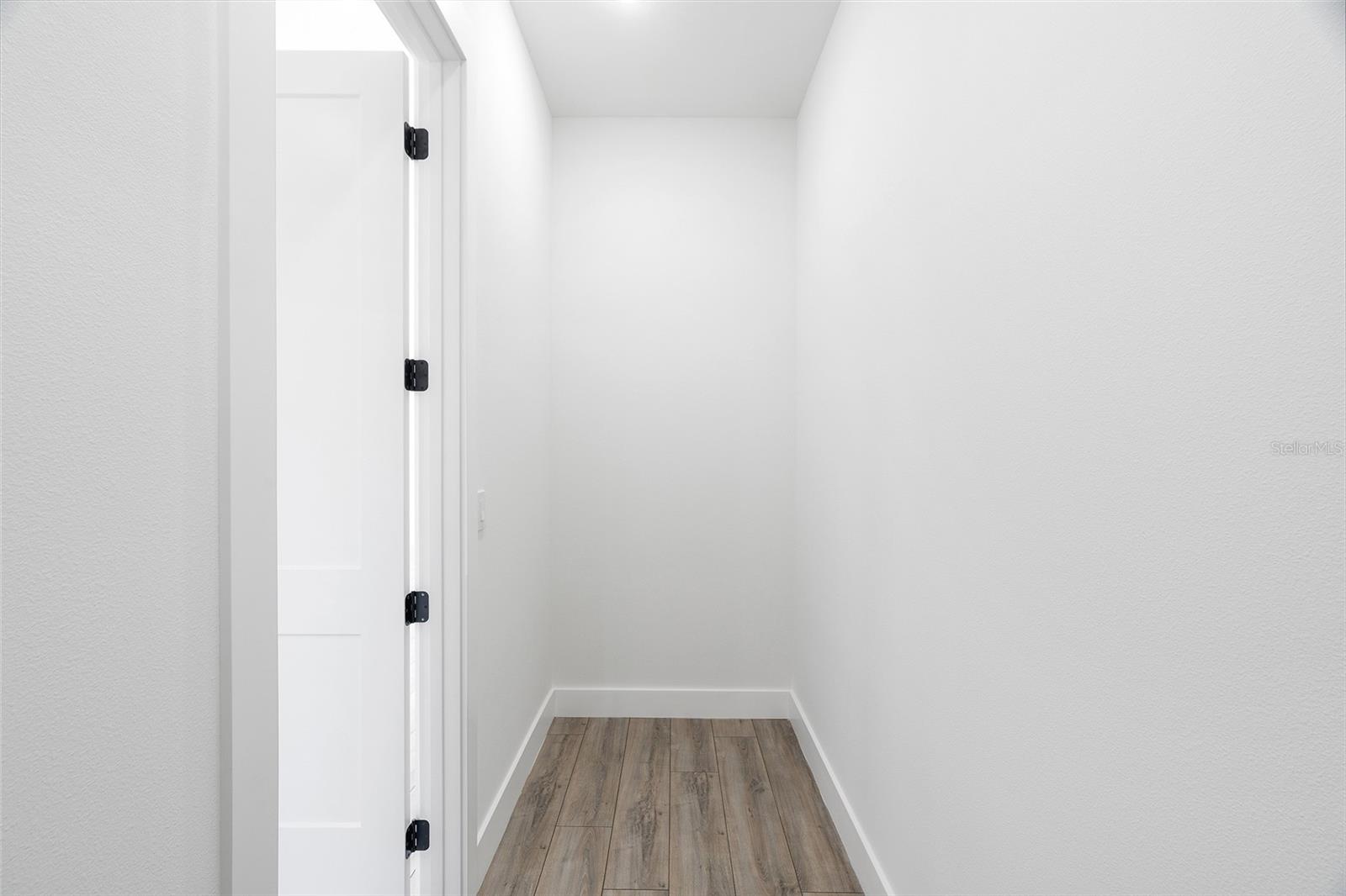 Image 29 of 55 For 210 Tournament Road