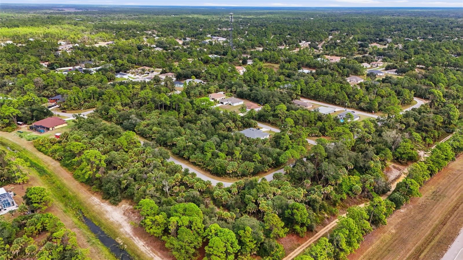 Image 19 of 19 For Rayfield Drive