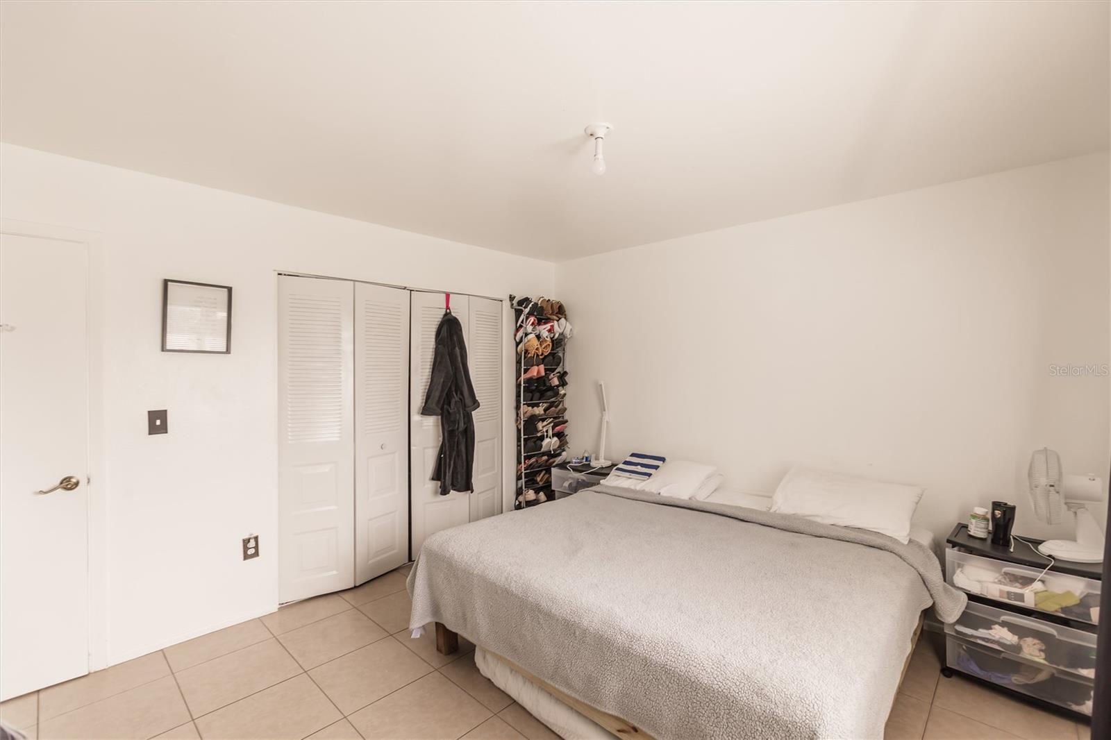 Image 11 of 12 For 18406 Van Nuys Circle