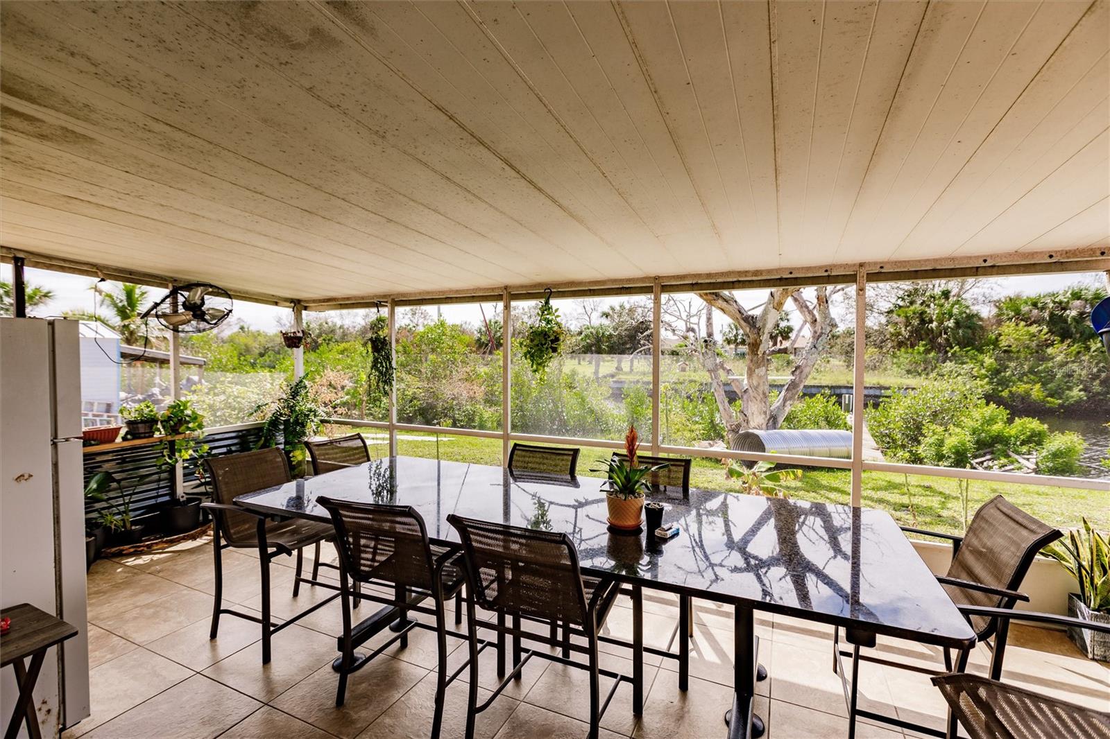 Image 12 of 12 For 18406 Van Nuys Circle