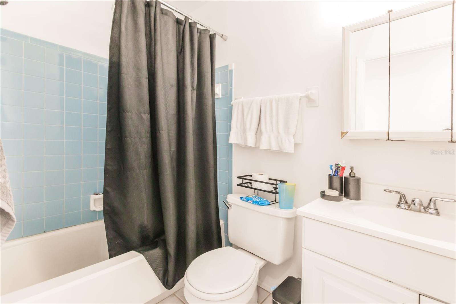 Image 9 of 12 For 18406 Van Nuys Circle