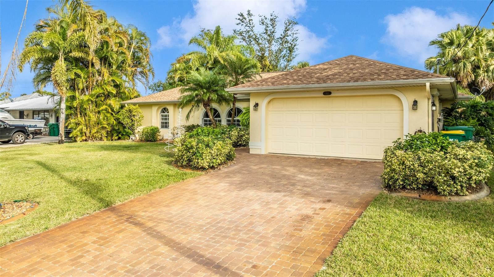 Image 2 of 27 For 552 Mccabe Street