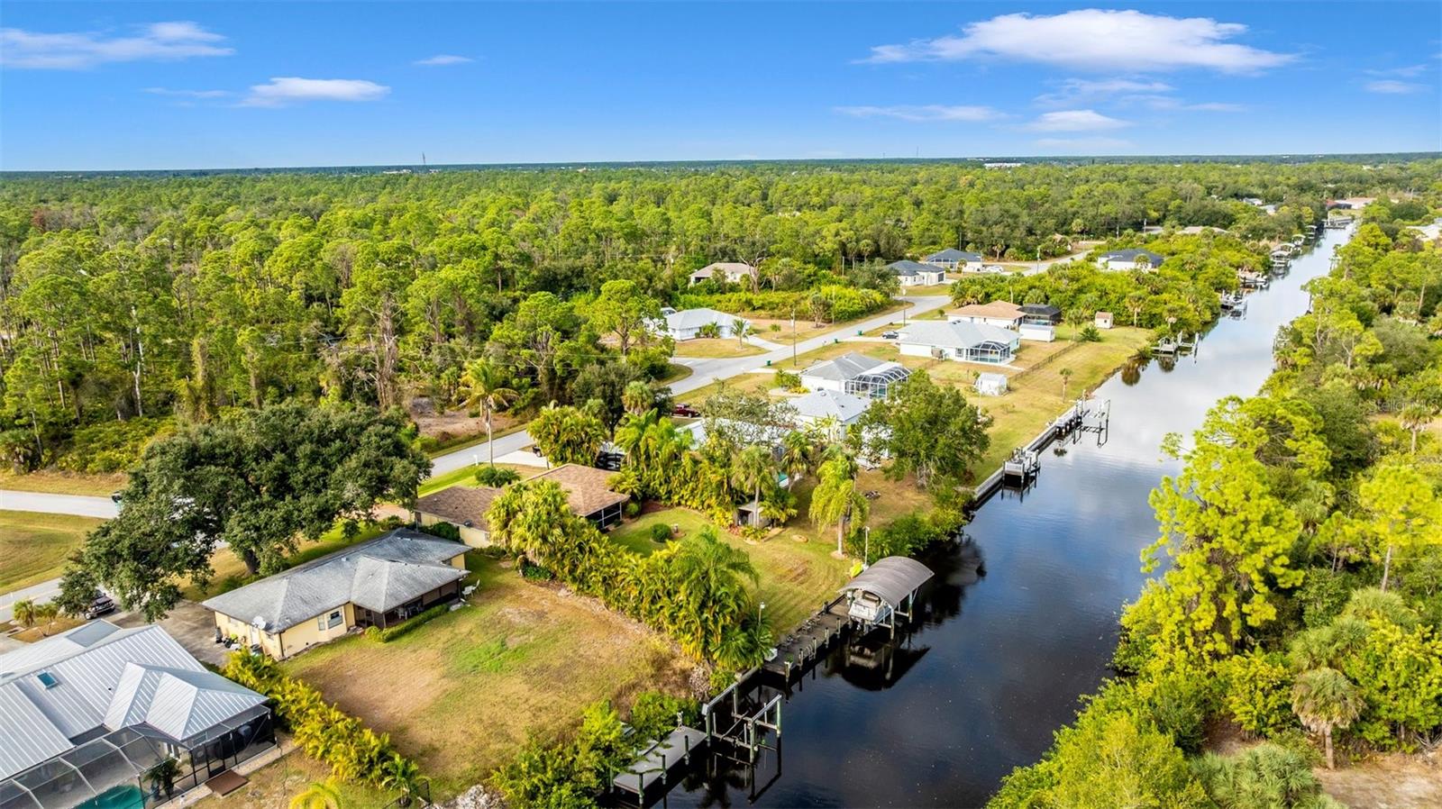 Image 26 of 27 For 552 Mccabe Street