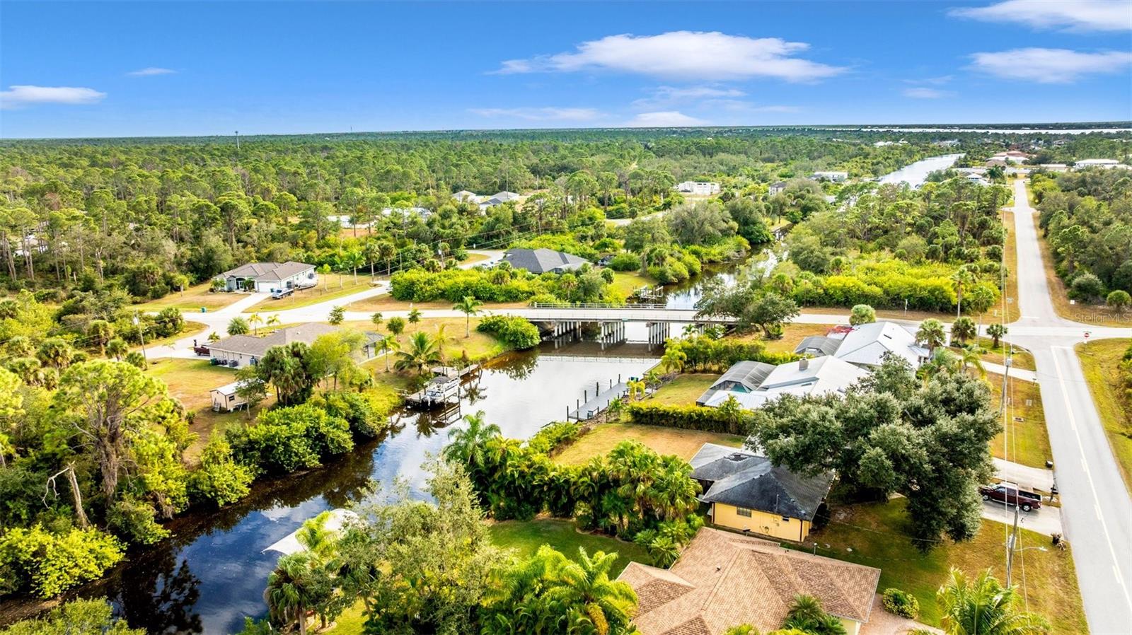 Image 27 of 27 For 552 Mccabe Street