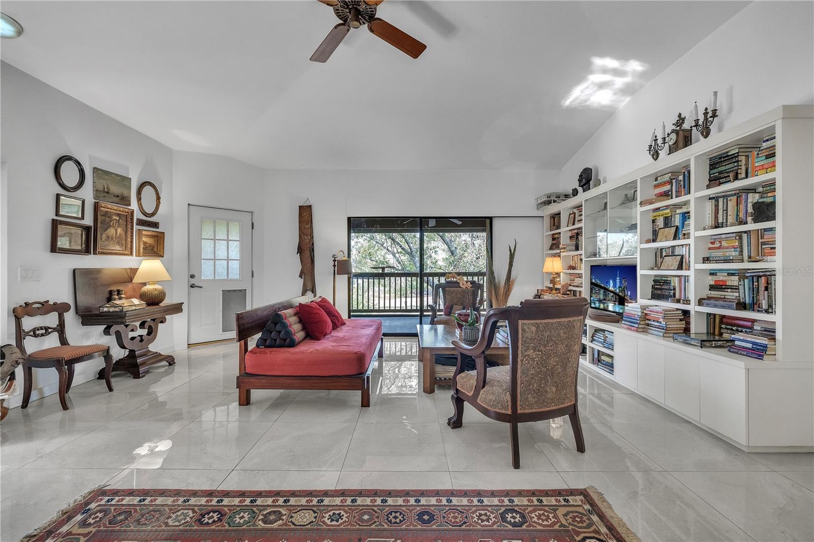 Image 15 of 42 For 8056 Horse Creek Road