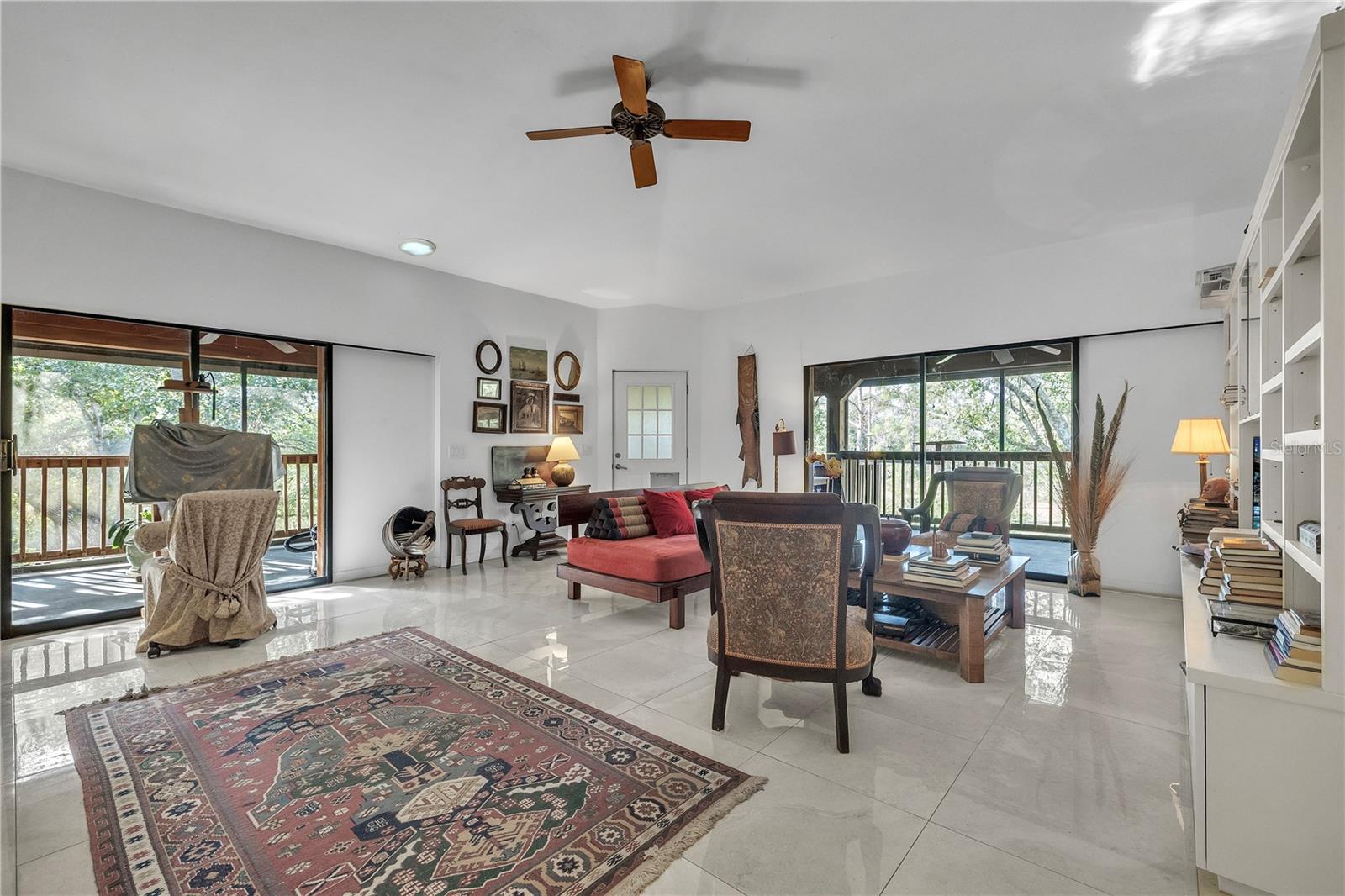 Image 16 of 42 For 8056 Horse Creek Road