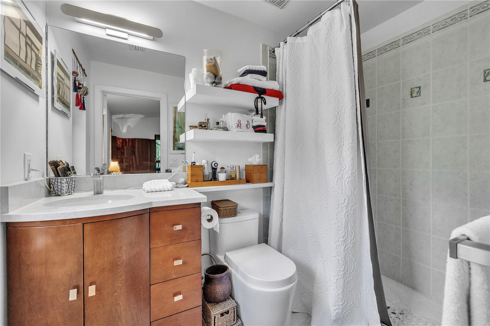 Image 21 of 42 For 8056 Horse Creek Road