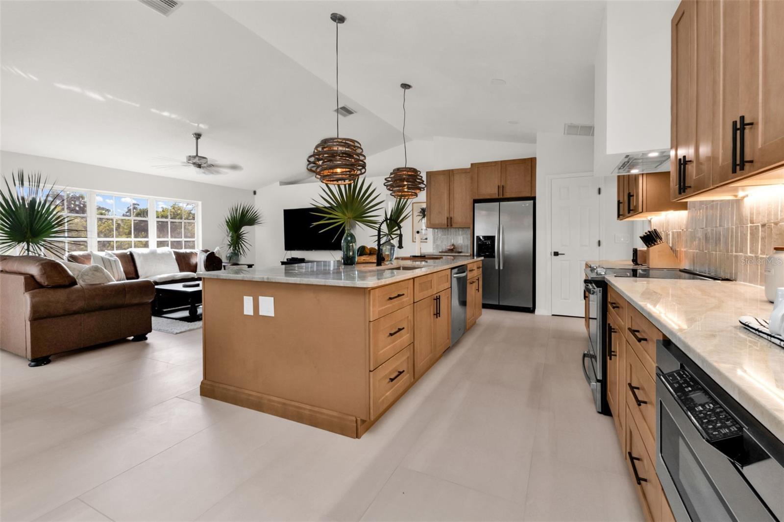 Image 10 of 52 For 730 Lomond Drive