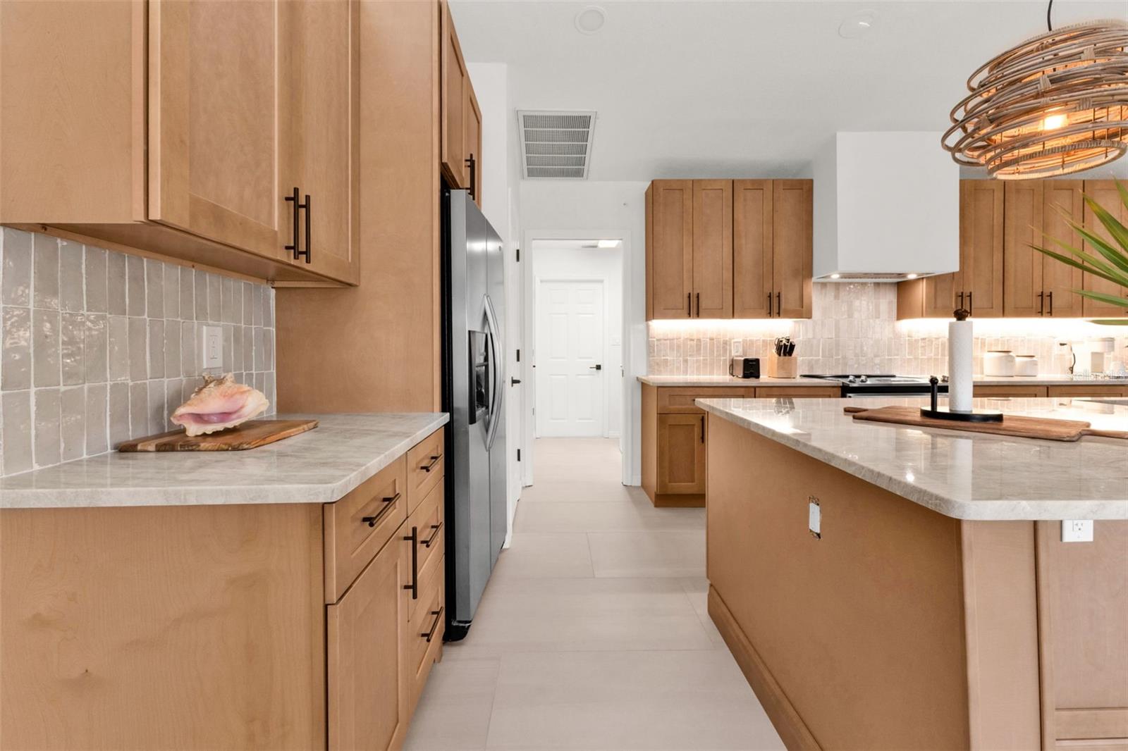 Image 14 of 52 For 730 Lomond Drive