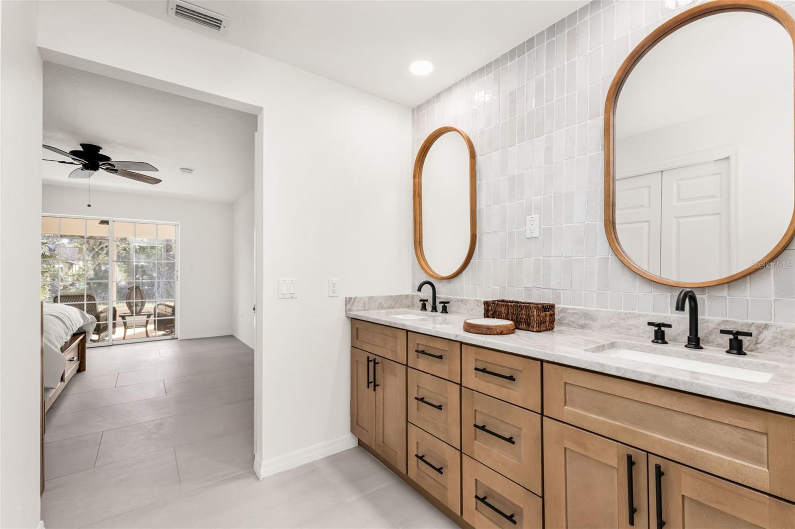 Image 34 of 52 For 730 Lomond Drive