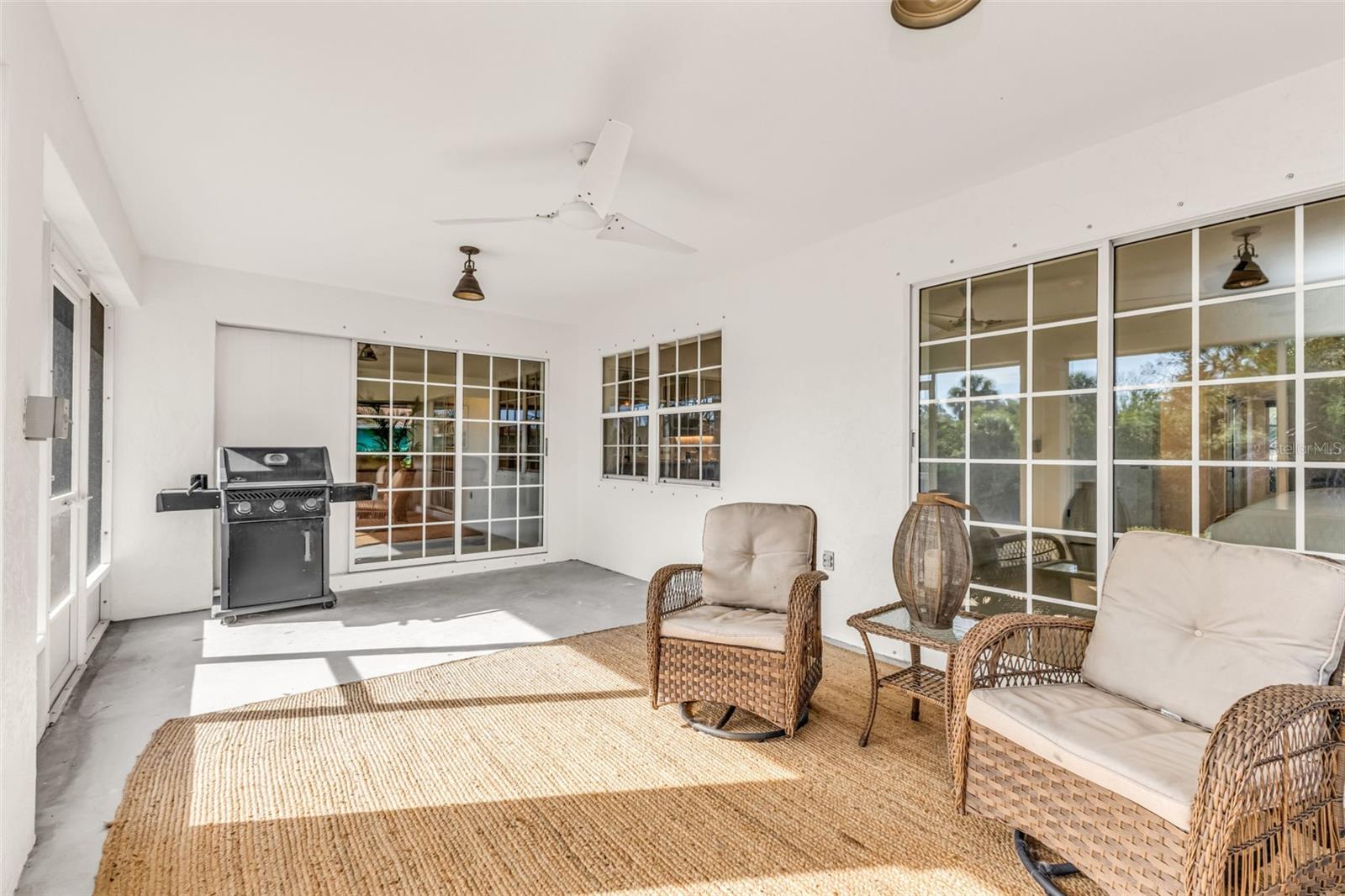 Image 38 of 52 For 730 Lomond Drive