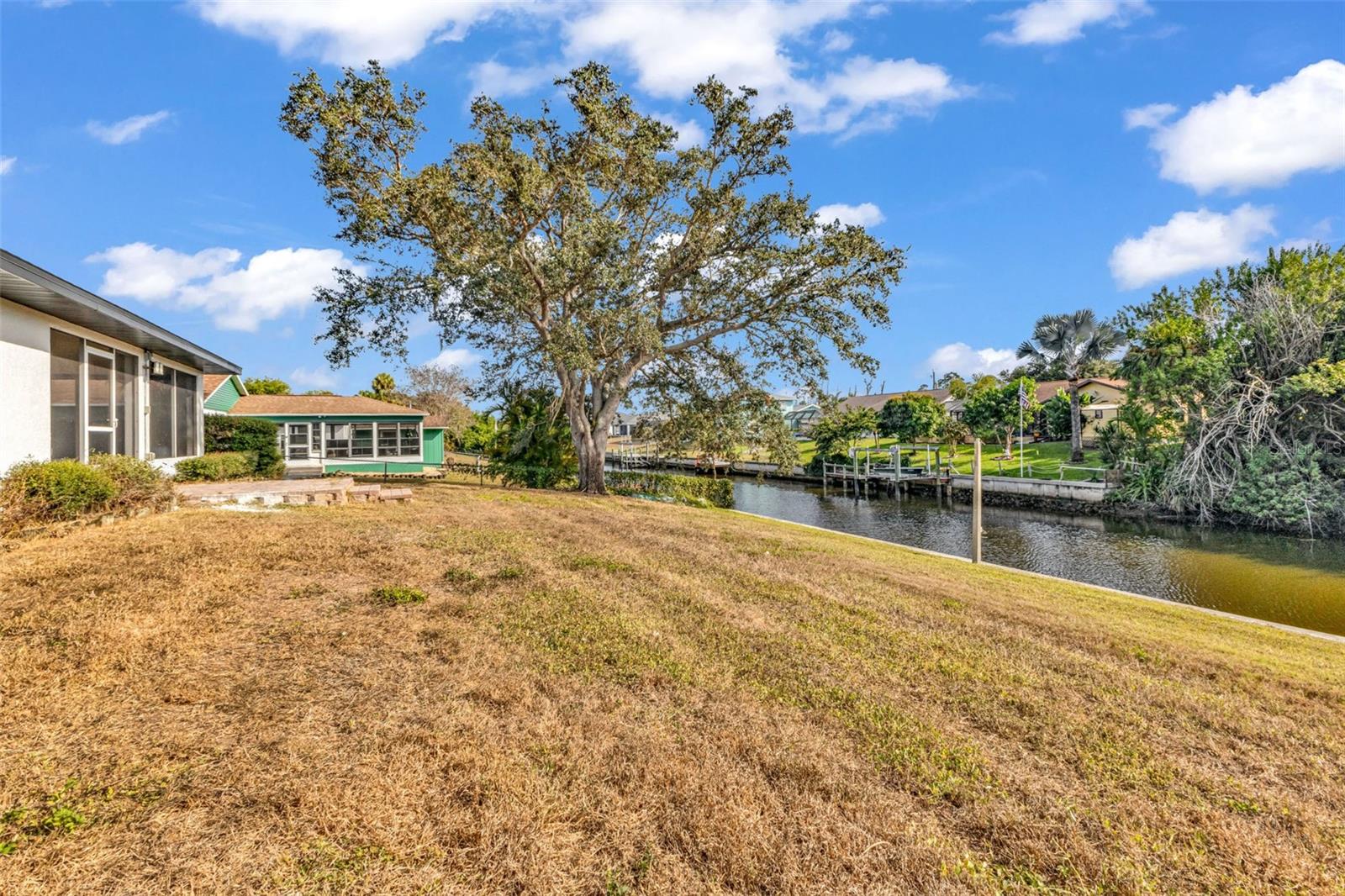 Image 41 of 52 For 730 Lomond Drive