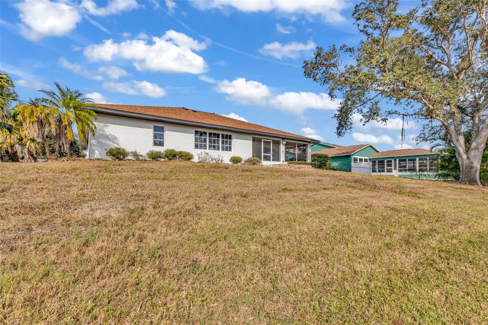 Image 42 of 52 For 730 Lomond Drive