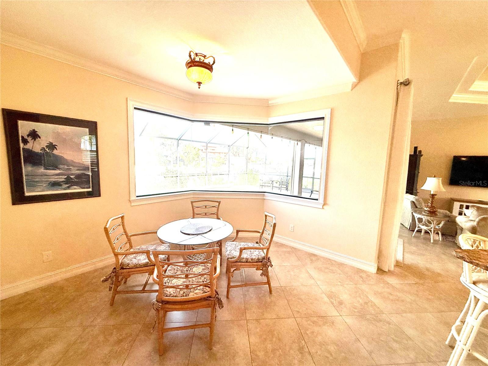 Image 9 of 14 For 2736 Magdalina Drive