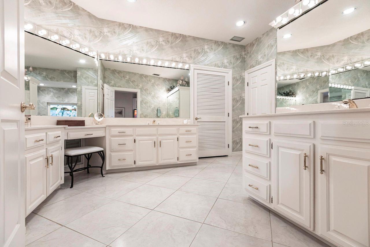 Image 29 of 80 For 2856 Deborah Drive