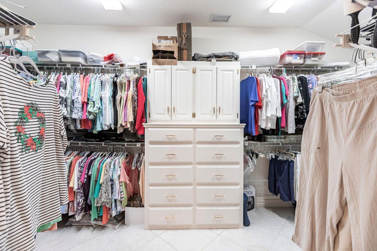 Image 33 of 80 For 2856 Deborah Drive