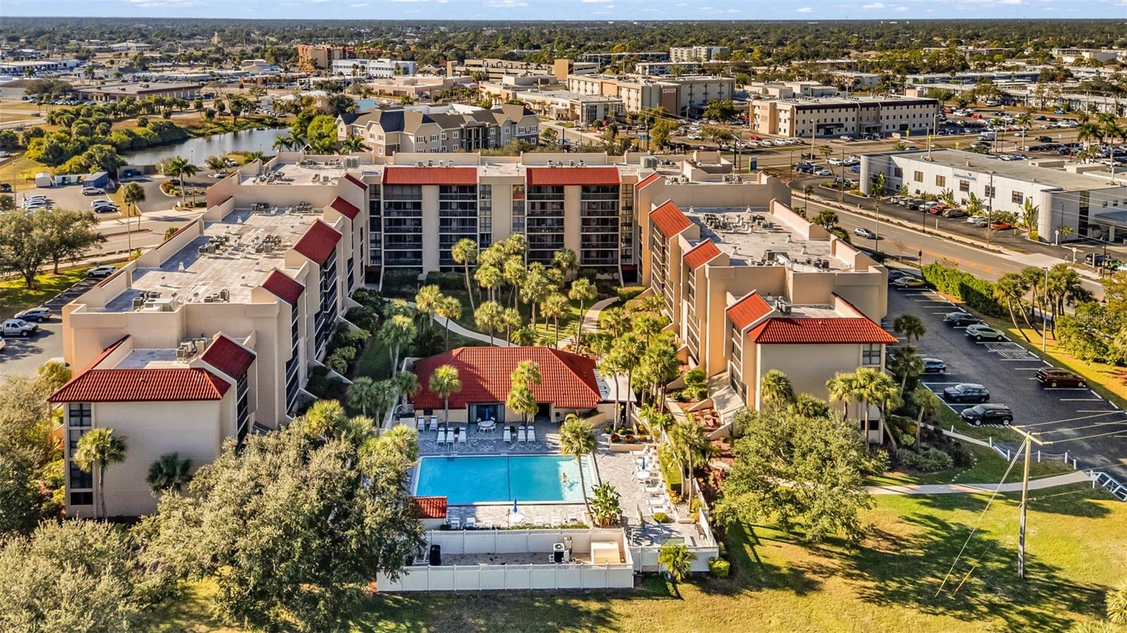 Image 38 of 48 For 21405 Olean Boulevard 208