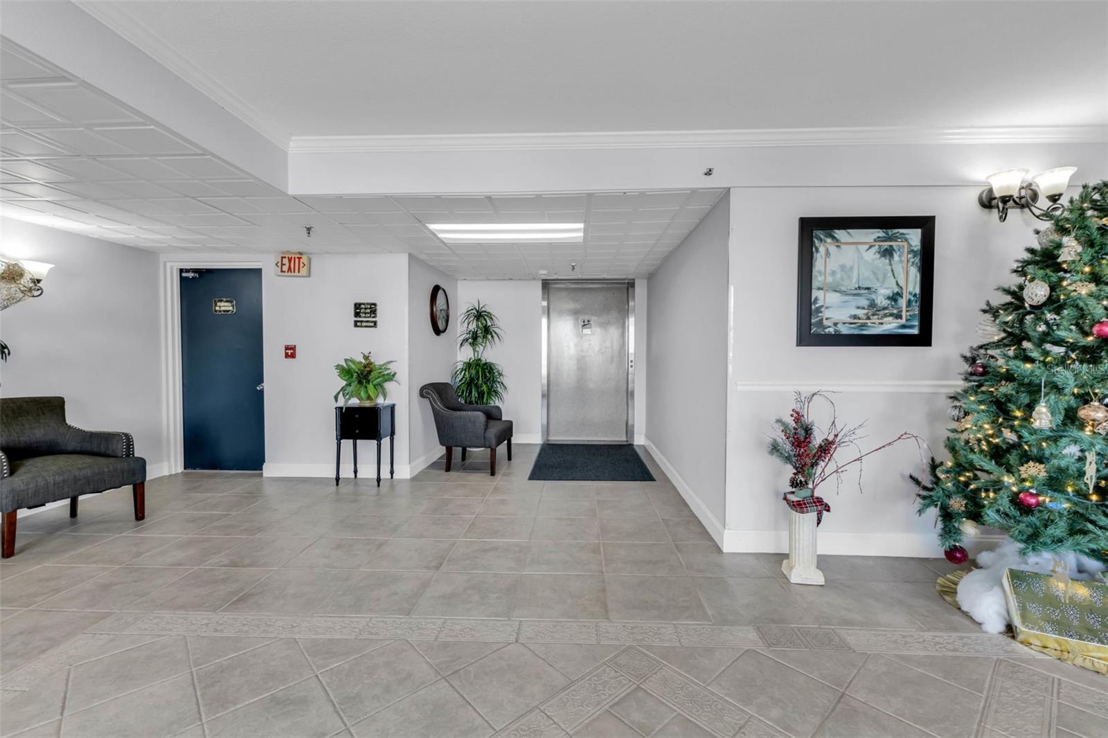 Image 7 of 48 For 21405 Olean Boulevard 208