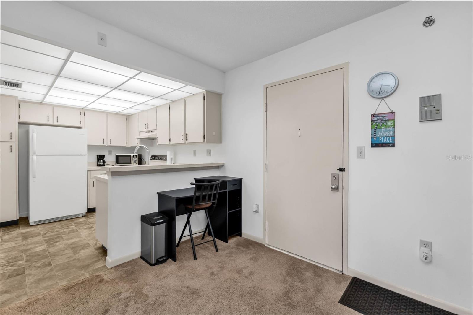 Image 9 of 48 For 21405 Olean Boulevard 208